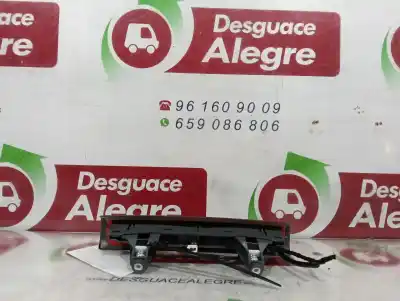 Pezzo di ricambio per auto di seconda mano luce freno centrale per opel corsa e selective riferimenti oem iam 13188045  