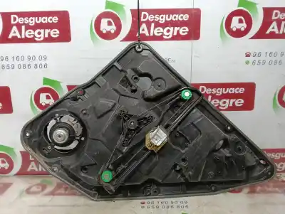 Recambio de automóvil de segunda mano de ELEVALUNAS TRASERO IZQUIERDO para MERCEDES-BENZ CLASE B (W246)  referencias OEM IAM   