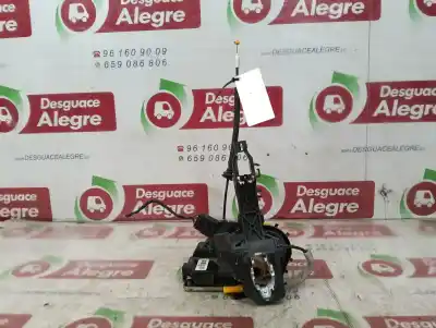 Second-hand car spare part left front door lock for kia cee´d concept oem iam references 81310a2100  