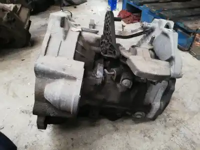Peça sobressalente para automóvel em segunda mão caixa de velocidades por volkswagen golf vi (5k1) 2.0 tdi referências oem iam lll