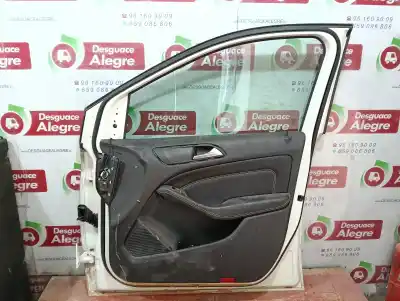 Recambio de automóvil de segunda mano de PUERTA DELANTERA DERECHA para MERCEDES-BENZ CLASE B (W246)  referencias OEM IAM   