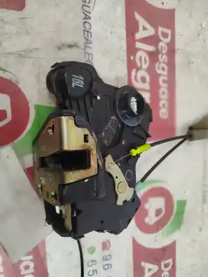 Second-hand car spare part left front door lock for toyota corolla (e12) 2.0 d-4d linea luna berlina oem iam references   