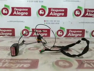 Pezzo di ricambio per auto di seconda mano Gancio Cintura Anteriore Destro per DACIA DOKKER Essential Riferimenti OEM IAM   