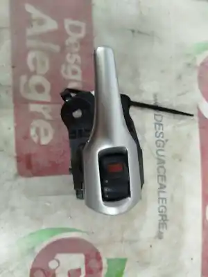 Second-hand car spare part interior right front handle for toyota auris active oem iam references 62318a2  