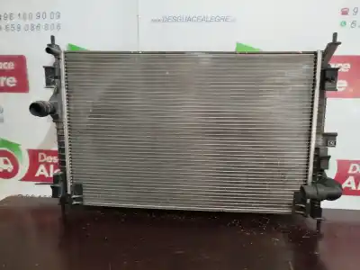 İkinci el araba yedek parçası SU RADYATÖRÜ için CITROEN C4 PICASSO Origins 131 CV / 96 KW OEM IAM referansları 9809141780  