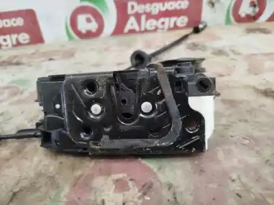 Pezzo di ricambio per auto di seconda mano SERRATURA PORTA POSTERIORE DESTRA per VOLKSWAGEN GOLF VI (5K1) 2.0 TDI Riferimenti OEM IAM 5K4839016B  