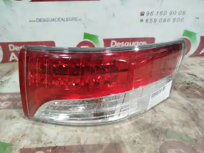 Автозапчасти б/у ПРАВЫЙ ЗАДНИЙ ФОНАРЬ за TOYOTA AVENSIS CROSS SPORT (T27) Active ссылки OEM IAM 8155005250  