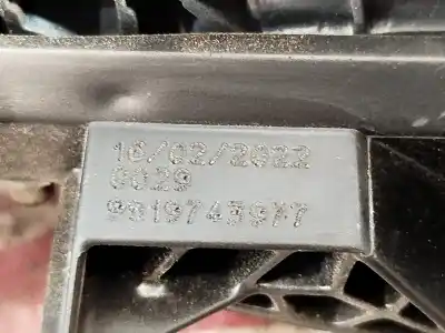 Second-hand car spare part exterior left front door handle for opel combo cargo (e) basis 102 cv / 75 kw oem iam references 9819743977  