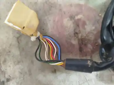 Автозапчастина б/у ліве дзеркало для audi a4 b6 (8e2) 2.0 посилання на oem iam 010681  