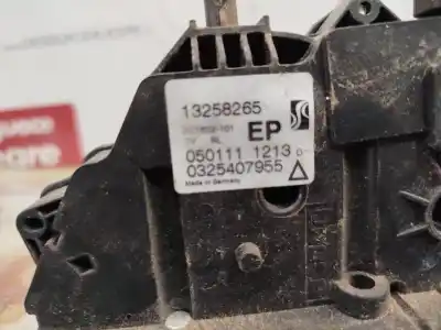 Pezzo di ricambio per auto di seconda mano serratura porta posteriore sinistra per opel corsa d catch me riferimenti oem iam 13258265  