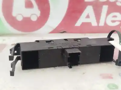 Second-hand car spare part left front power window switch for bmw serie 3 coupe (e46) 318 ci oem iam references 61318381509  