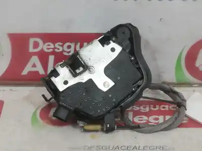 Second-hand car spare part left front door lock for bmw serie 3 coupe (e46) 318 ci oem iam references 7011247