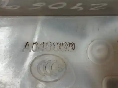 Pièce détachée automobile d'occasion SERRURE DE PORTE AVANT GAUCHE pour CITROEN C4 CACTUS Feel Références OEM IAM A048069  