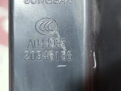 Second-hand car spare part right tailgate light for chevrolet captiva 2.0 vcdi ls oem iam references 20946136  