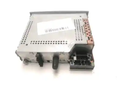 Second-hand car spare part Audio System / Radio Cd for RENAULT CLIO 2 MANUAL OEM IAM references 8200057681  