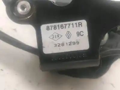 Recambio de automóvil de segunda mano de anclaje cinturon trasero derecho para renault clio 4 1.5 dci 75ch manual referencias oem iam 878166967r  878167711r