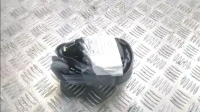 Second-hand car spare part Central Rear Seat Belt for RENAULT CLIO 2 MANUAL OEM IAM references 7700425750  