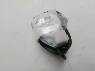 Second-hand car spare part Central Rear Seat Belt for CITROEN C4 2  OEM IAM references 8976C2  