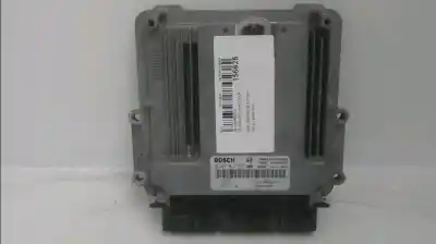 Peça sobressalente para automóvel em segunda mão CENTRALINA DE MOTOR UCE por OPEL MOVANO (2004 =>) 2.5 CDTI Referências OEM IAM   