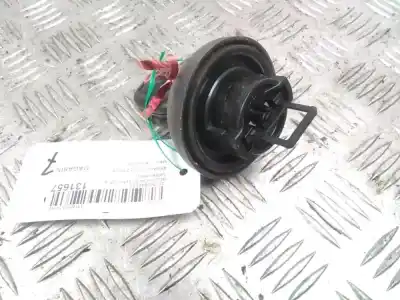 Peça sobressalente para automóvel em segunda mão Tampa De Combustível por RENAULT CLIO 2 1.5 DCI 65CH MANUAL Referências OEM IAM 46820586  