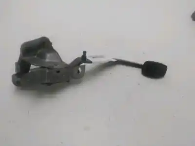 Pièce détachée automobile d'occasion PÉDALE D'EMBRAYAGE pour RENAULT CLIO 3 MANUAL Références OEM IAM 8200275893  