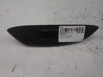 Recambio de automóvil de segunda mano de MANDO LEVANTA CRISTALES PUERTA DELANTERA DERECHA para TOYOTA YARIS VERSO 1.3 MANUAL referencias OEM IAM   
