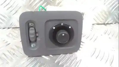 Pezzo di ricambio per auto di seconda mano Controllo Specchio per RENAULT CLIO 2 1.4 MANUAL Riferimenti OEM IAM 7700429992  