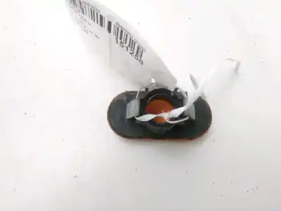 Peça sobressalente para automóvel em segunda mão Farolim Do Lado Esquerdo por RENAULT CLIO 2 MANUAL Referências OEM IAM 8200257684  