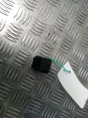 Second-hand car spare part REARVIEW SIDE MIRROR SWITCH for VOLKSWAGEN POLO 5 MANUAL OEM IAM references 6C1959565AWHI  