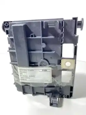 Pièce détachée automobile d'occasion BOITIER FUSIBLE BSM pour PEUGEOT 308  Références OEM IAM 81956  