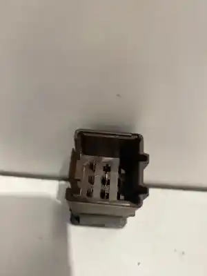 Peça sobressalente para automóvel em segunda mão trocar por citroen jumpy 04 2.0 hdi nº8469-de elev del izq doble referências oem iam 96647  04 2.0 hdi nº8469-de luneta