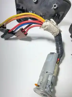 Second-hand car spare part right front window crank handle for citroen jumpy 99 1.9 td - nº6377-manillas del dr del izq con antirrobo oem iam references 82948  