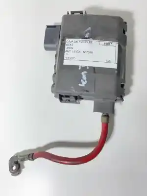 Tweedehands auto-onderdeel RELAIS/ZEKERINGENKASTJE voor SEAT LEON  OEM IAM-referenties 88817  