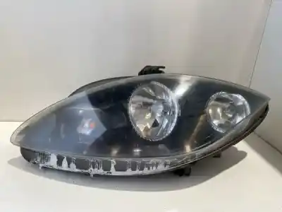 Second-hand car spare part Right Headlight for SEAT LEON II RESTYLING-DERECHO ( INTERIOR. PORTON ). VALEO.89320301 OEM IAM references 98007  