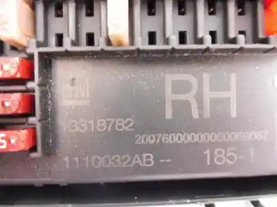 Автозапчасти б/у блок реле/предохранителей за opel astra j lim. enjoy ссылки oem iam 13318782  