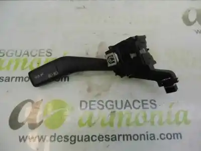 Peça sobressalente para automóvel em segunda mão comutador de piscas  por audi a3 (8p) 1.9 tdi referências oem iam 1k0953513