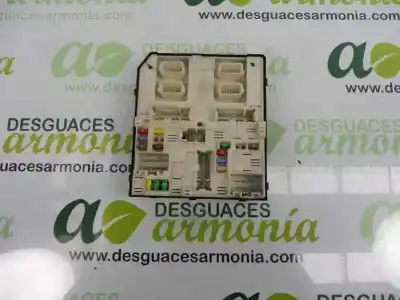 Second-hand car spare part fuse box unit for renault megane iii berlina 5 p dynamique oem iam references 284b65628r 2157283796 522222f02
