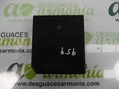 Second-hand car spare part fuse box unit for renault megane iii berlina 5 p dynamique oem iam references 284b65628r 2157283796 522222f02