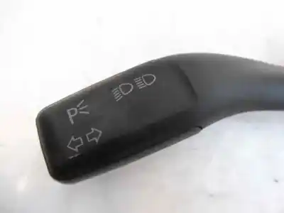 Second-hand car spare part indicator switch for audi a3 (8p) 1.9 tdi oem iam references 8p0953513a  