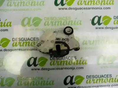 Автозапчастина б/у замок передній праві двері для toyota yaris active посилання на oem iam   