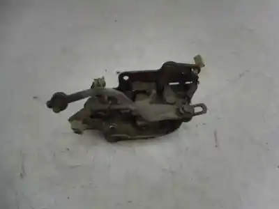 Second-hand car spare part left front door lock for suzuki samurai (sj) lujo hardtop largo oem iam references 