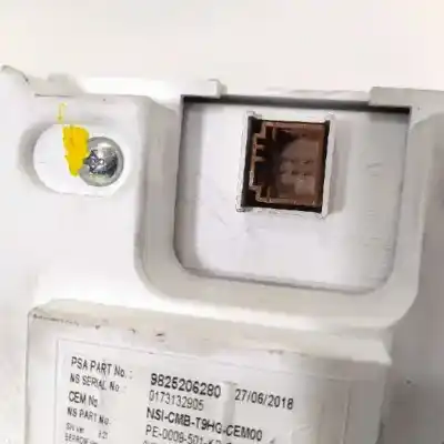 Peça sobressalente para automóvel em segunda mão quadrante por peugeot 308 allure referências oem iam 9825206280  