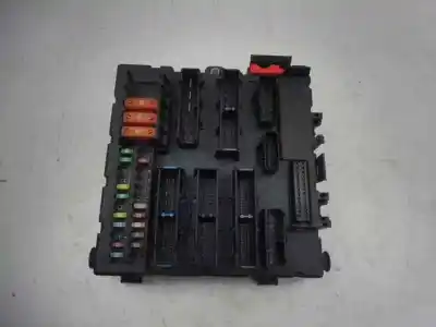 Peça sobressalente para automóvel em segunda mão caixa de fusíveis e relés por opel vectra c berlina elegance referências oem iam 13205776