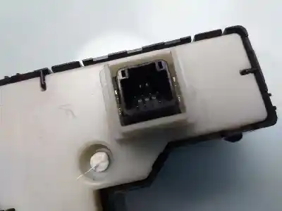 Second-hand car spare part multifunction switch for toyota prius (nhw30) plug-in hybrid advance oem iam references 75d8082  