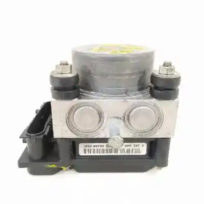 Peça sobressalente para automóvel em segunda mão abs por renault clio iii confort expression referências oem iam 8200559749 0265800559 0265231804