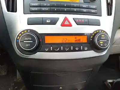 Second-hand car spare part climate control for kia cee´d active oem iam references 972501h600  