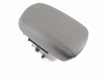 Pezzo di ricambio per auto di seconda mano bracciolo centrale per kia sportage concept 4x2 riferimenti oem iam 561103u751eq