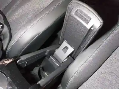 Pièce détachée automobile d'occasion accoudoir central pour peugeot 208 2020 références oem iam   