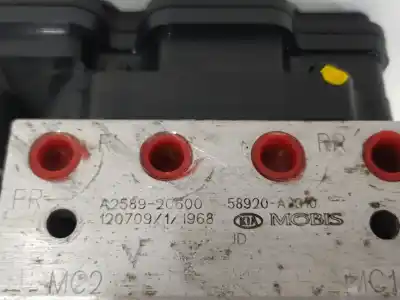 Pezzo di ricambio per auto di seconda mano abs per kia cee´d drive riferimenti oem iam 6158945200  258920600