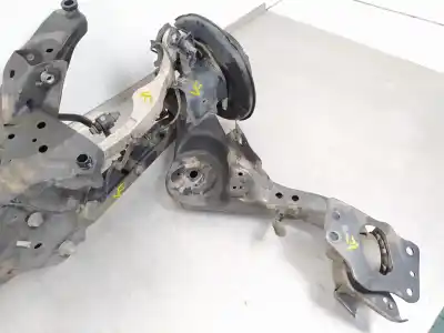 Recambio de automóvil de segunda mano de puente trasero para nissan qashqai (j10) tekna sport referencias oem iam   